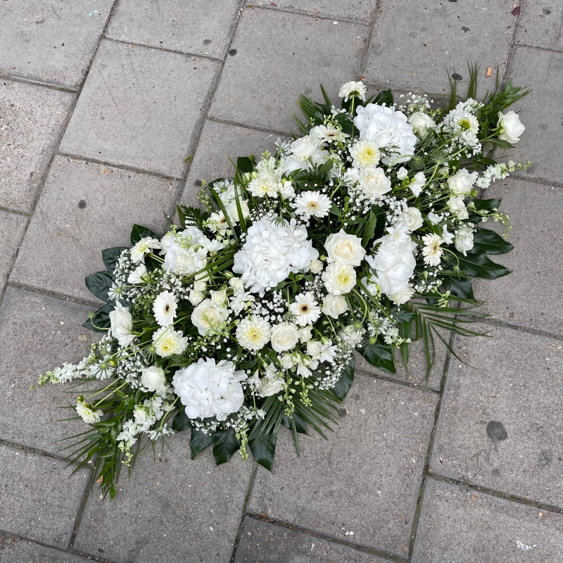 White, hydrangea, pretty, coffin, spray, display, Funeral, sympathy, wreath, tribute, flowers, florist, gravesend, Northfleet, Kent, London