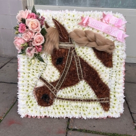 Horse, head, Funeral, sympathy, wreath, tribute, flowers, florist, gravesend, Northfleet, Kent, London, Essex 