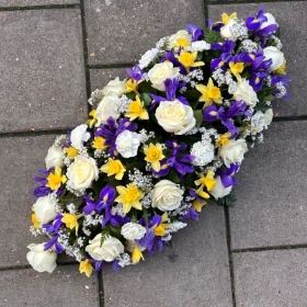 White, purple, yellow, rose, carnation, daffodil, iris, coffin spray, Funeral, sympathy, wreath, tribute, flowers, florist, gravesend, Northfleet, Kent, London, Essex 