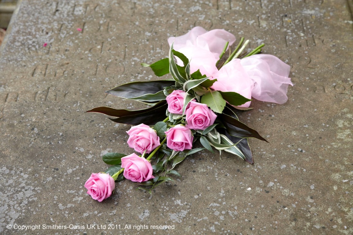 6 Six Rose Sheaf