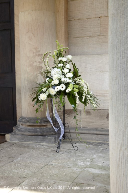 Pedestal arrangement