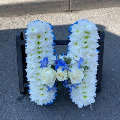 Letter, stand, frame, funeral, tribute, wreath, flowers, Gravesend, florist, delivery 
