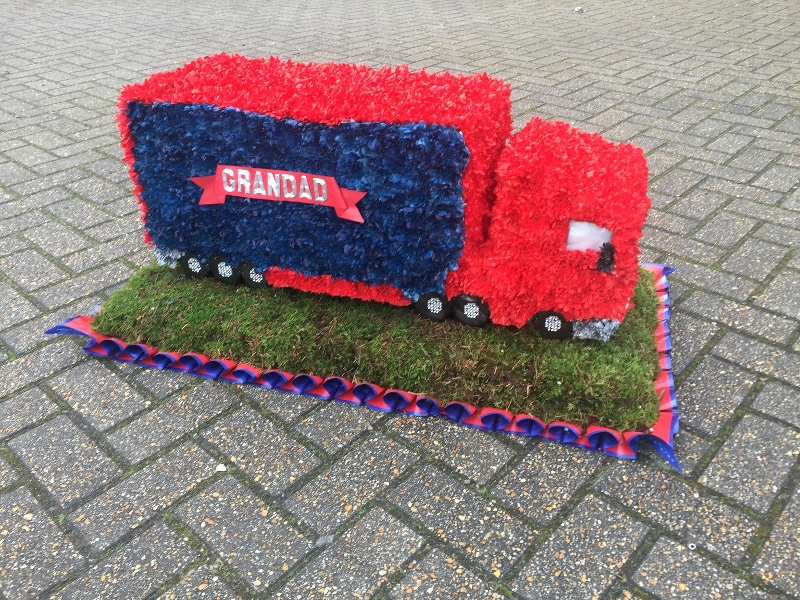 Lorry, truck, 3D, funeral tribute, funeral flowers, florist, gravesend, delivery