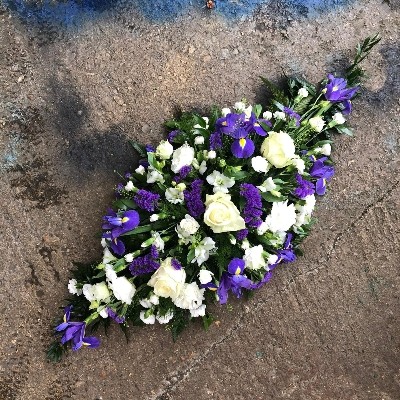 Purple, white, funeral, oasis, spray, wreath, flowers, florist, Gravesend, delivery 