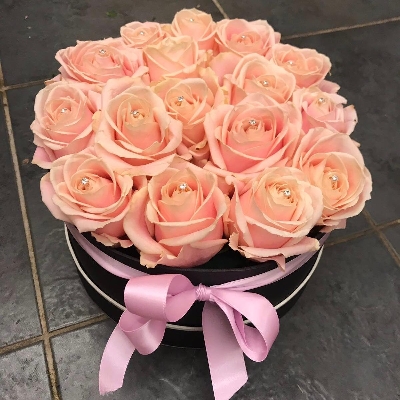 Hatbox, Rose, special, birthday, anniversary, proposal, Gravesend, Florist, Flower, delivery