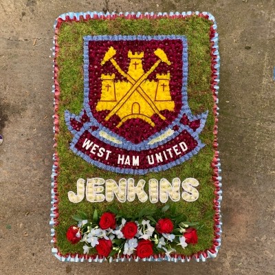 West Ham, hammers, football, logo, team, whfc, funeral, flowers, tribute, Gravesend, kent, London, wreath, floral, 