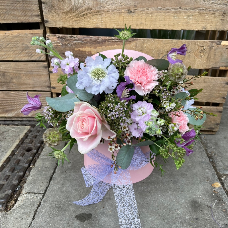Hatbox, Flower, arrangement, gift, birthday, thank you, Gravesend, Florist, delivery