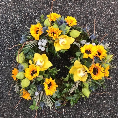 Sunflower, orchid, rustic, Funeral, sympathy, wreath, tribute, flowers, florist, gravesend, Northfleet, Kent, london
