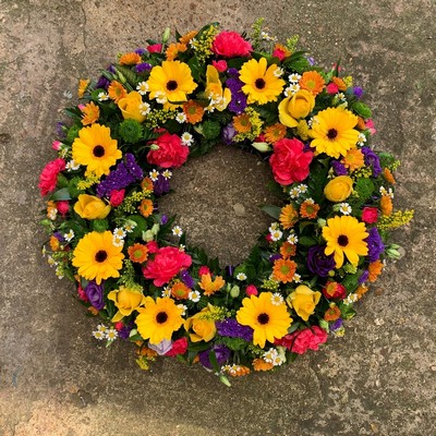 Bright, vibrant, cerise, hot pink, purple, coral, rose, carnation, Funeral, sympathy, wreath, tribute, flowers, florist, gravesend, Northfleet, Kent, london