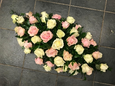 Pale, baby, pink, white, rose, coffin, spray, Funeral, sympathy, wreath, tribute, flowers, florist, gravesend, Northfleet, Kent, london