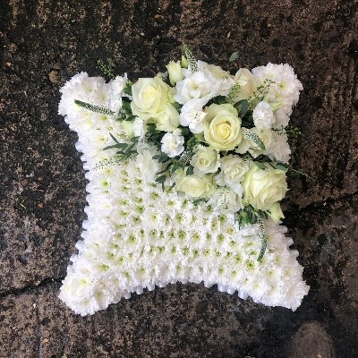 White, based, cushion, Funeral, sympathy, wreath, tribute, flowers, florist, gravesend, Northfleet, Kent, london