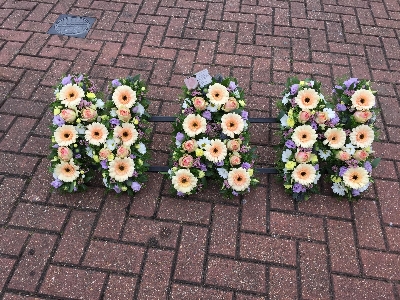 Nan, letters, word, Funeral, sympathy, wreath, tribute, flowers, florist, gravesend, Northfleet, Kent, london
