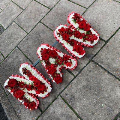 Pretty, nan, letters, word, Funeral, sympathy, wreath, tribute, flowers, florist, gravesend, Northfleet, Kent, london