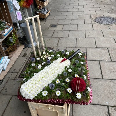 Cricket, bat, ball, stump, sport, Funeral, sympathy, wreath, tribute, flowers, florist, gravesend, Northfleet, Kent, london