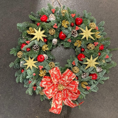 Decorated spruce wreath