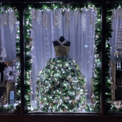 Kent, London, delivery, shop, window, merchandising, Luxury, Christmas, tree, body, mannequin, dummy, dress, opulent, 