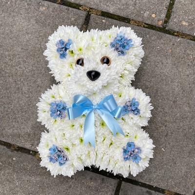 Small, mini, tiny, teddy, bear, child, baby, kid, Funeral, sympathy, wreath, tribute, flowers, florist, gravesend, Northfleet, Kent, london