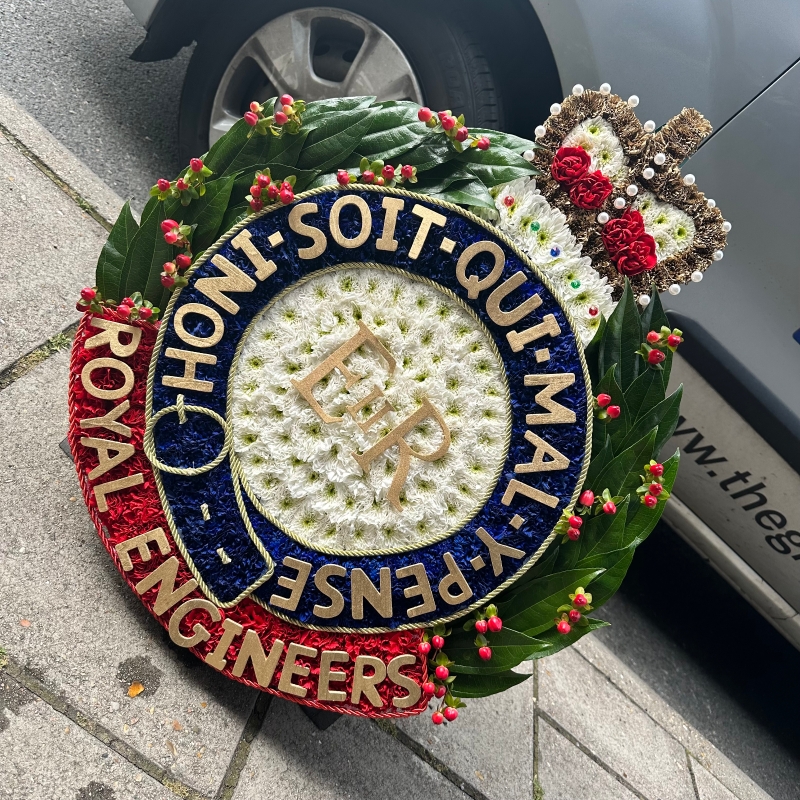 Royal, engineers, badge, logo, medal, British, army, military, Funeral, sympathy, wreath, tribute, flowers, florist, gravesend, Northfleet, Kent, London, Essex 