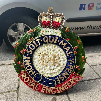 Royal, engineers, badge, logo, medal, British, army, military, Funeral, sympathy, wreath, tribute, flowers, florist, gravesend, Northfleet, Kent, London, Essex 