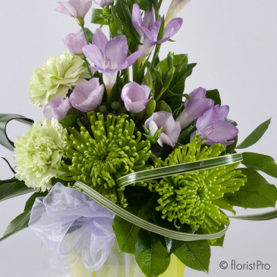 lilac green tall flower arrangement www.thegravesendflorist.co.uk