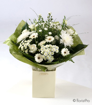 white, rose, gerbera, chrysanthemum, handtie, gift, bouquet, www.thegravesendflorist.co.uk