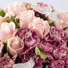 pink, rose, carnation, luxury, designer, handtie, bouquet, www.thegravesendflorist.co.uk