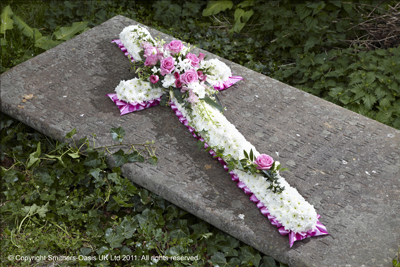 Pink, white, funeral, cross, wreath, tribute, flowers, Gravesend, florist, delivery 