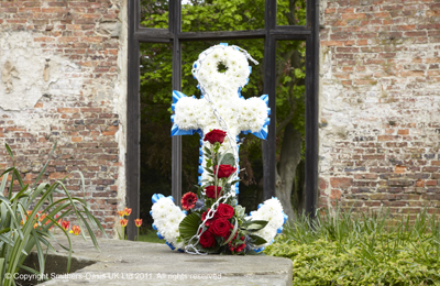 Anchor Funeral Flowers Tribute www.thegravesendflorist.co.uk