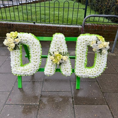 18, dad, letters, word, traveller, gypsy, Funeral, sympathy, wreath, tribute, flowers, florist, gravesend, Northfleet, Kent, London, Essex 