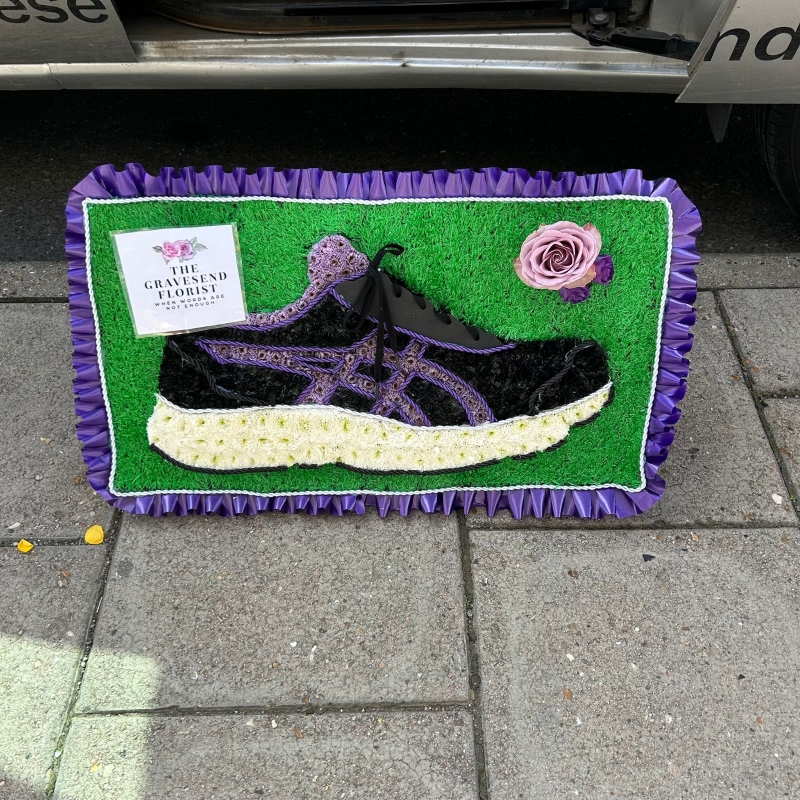 Trainer, running, sports, Funeral, sympathy, wreath, tribute, flowers, florist, gravesend, Northfleet, Kent, London, Essex 