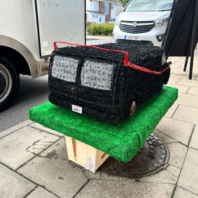 Black, gmc, van, a-team, Funeral, sympathy, wreath, tribute, flowers, florist, gravesend, Northfleet, Kent, London, Essex 