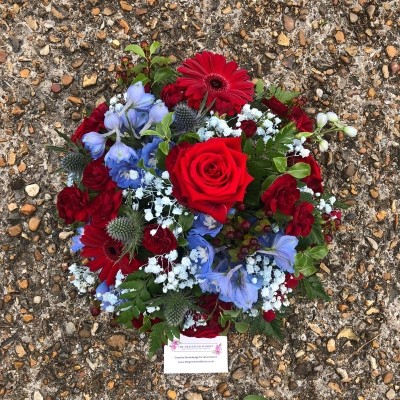 Claret, blue, West Ham, Aston Villa, posy, Funeral, sympathy, wreath, tribute, flowers, florist, gravesend, Northfleet, Kent, London