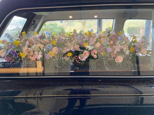 Coffin, surround, meadow, wildflower, natural, Funeral, sympathy, wreath, tribute, flowers, florist, gravesend, Northfleet, Kent, London, Essex 