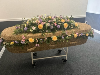 Coffin, wicker, basket, woven, garland, spray, decoration, Funeral, sympathy, wreath, tribute, flowers, florist, gravesend, Northfleet, Kent, London