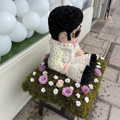 Elvis, Presley, king, music, singer, 3D, Funeral, sympathy, wreath, tribute, flowers, florist, gravesend, Northfleet, Kent, London