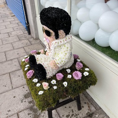 Elvis, Presley, king, music, singer, 3D, Funeral, sympathy, wreath, tribute, flowers, florist, gravesend, Northfleet, Kent, London