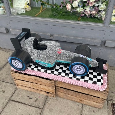 Formula, one, 1, racing, race, car, Mercedes’, mcClaren, redbull, ferrari, Funeral, sympathy, wreath, tribute, flowers, florist, gravesend, Northfleet, Kent, London