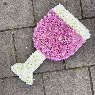 Glass, wine, red, white, rose, Funeral, sympathy, wreath, tribute, flowers, florist, gravesend, Northfleet, Kent, London, Essex 