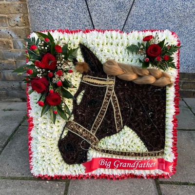 Horse, head, Funeral, sympathy, wreath, tribute, flowers, florist, gravesend, Northfleet, Kent, London, Essex 