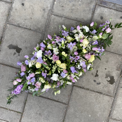White, lilac, coffin, spray, display, Funeral, sympathy, wreath, tribute, flowers, florist, gravesend, Northfleet, Kent, London
