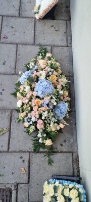 Peach, pale, baby, blue, coffin, spray, Funeral, sympathy, wreath, tribute, flowers, florist, gravesend, Northfleet, Kent, London