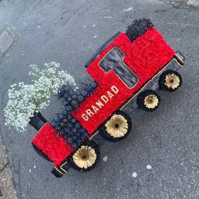 Red, steam, train, Funeral, sympathy, wreath, tribute, flowers, florist, gravesend, Northfleet, Kent, London