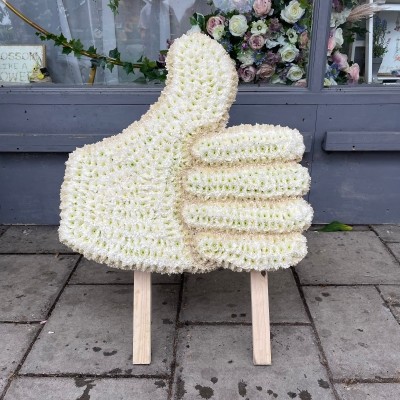 Thumbs, up, yes, hand, traveller, gypsy, Funeral, sympathy, wreath, tribute, flowers, florist, gravesend, Northfleet, Kent, London