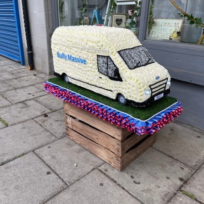 Transit, van, traveller, gypsy, Funeral, sympathy, wreath, tribute, flowers, florist, gravesend, Northfleet, Kent, London