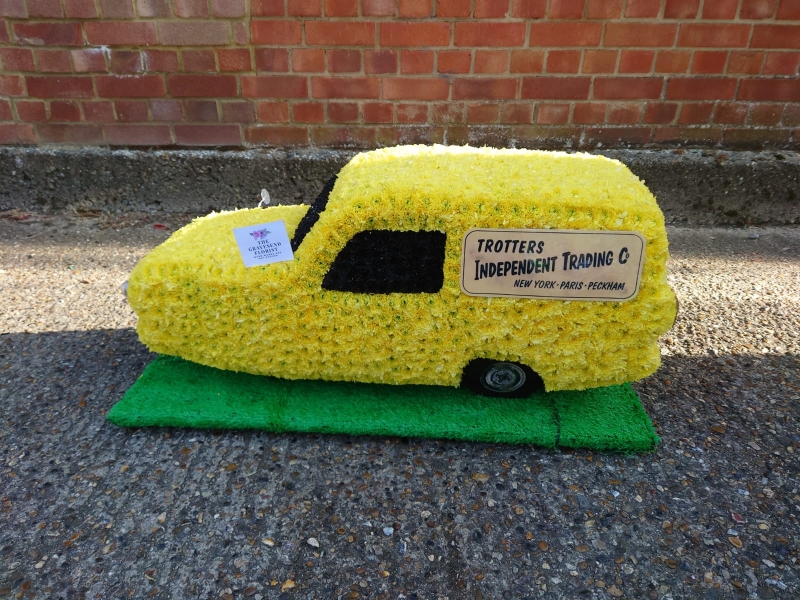 Yellow, robin, reliant, van, trotters, only, fools, horses, Funeral, sympathy, wreath, tribute, flowers, florist, gravesend, Northfleet, Kent, London, Essex 