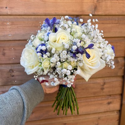 Wedding, bride, bridesmaid, bouquet, handtie, rose, gypsophila, delphinium, white, blue, ivory, Northfleet, Gravesend, Kent, London, delivery