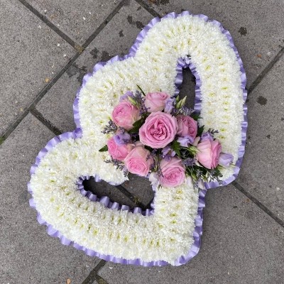 Entwined, hearts, Funeral, sympathy, wreath, tribute, flowers, florist, gravesend, Northfleet, Kent, London, Essex 