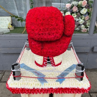 Boxing, glove, ring, traveller, gypsy, boxer, Funeral, sympathy, wreath, tribute, flowers, florist, gravesend, Northfleet, Kent, London