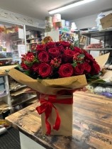 Valentines, red, flowers, 12, 24, 100, dozen, roses, Gravesend, kent, Florist, delivery