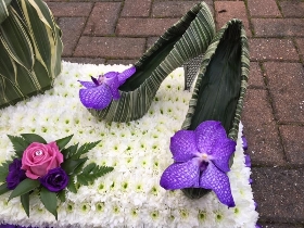 Handbag, shoes, funeral tribute, funeral flowers, florist, gravesend, delivery 